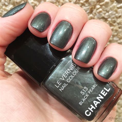 chanel nail polish black pearl 513